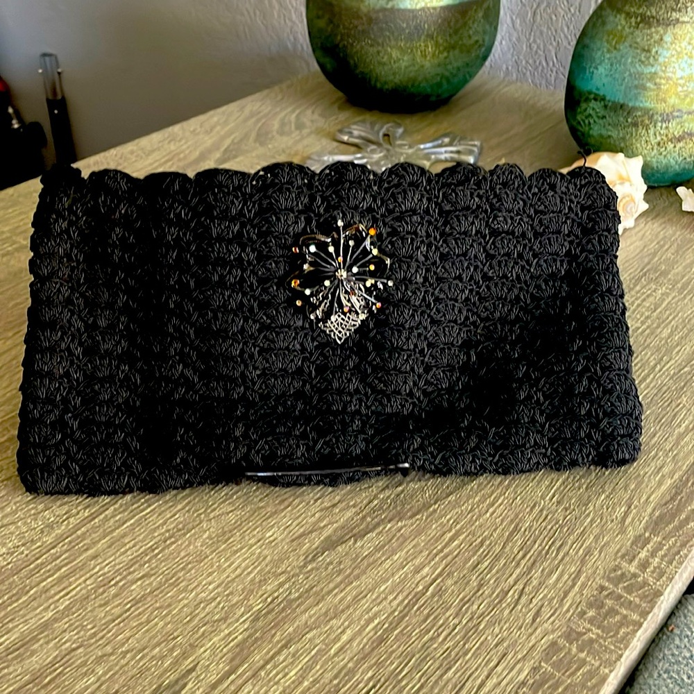 Vintage clutch with pin